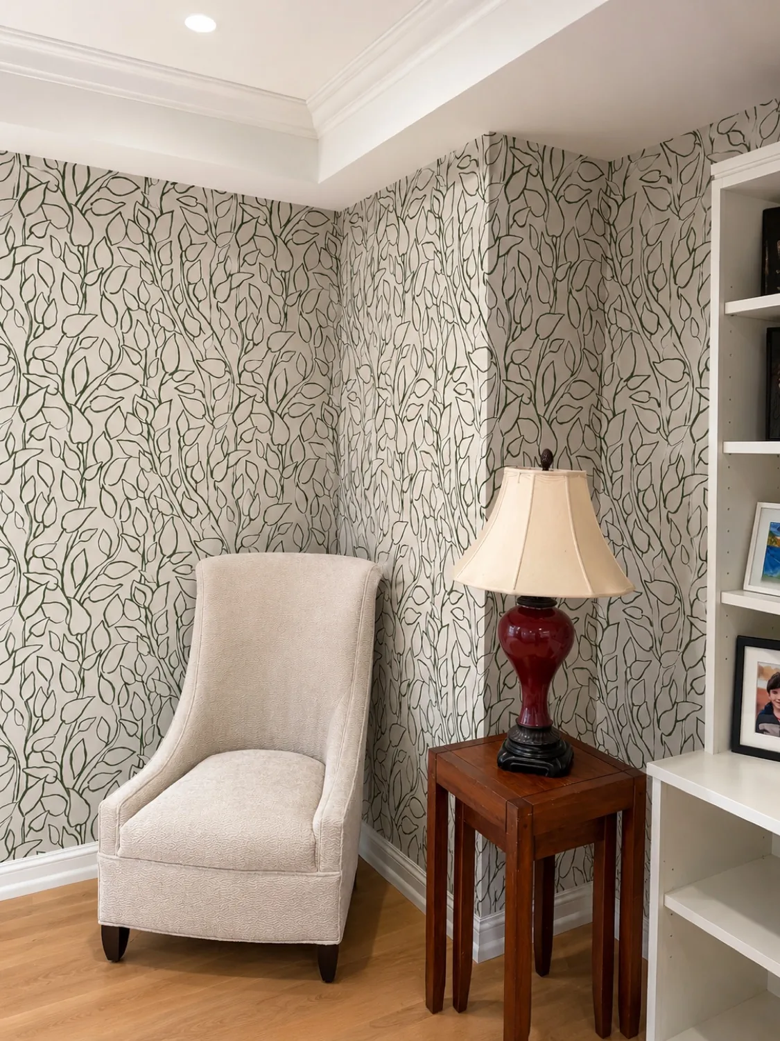 Bedroom with patterned wallpaper feature wall